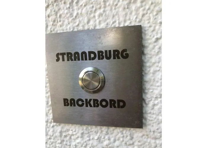 Strandburg Backbord Comfortable Glowe